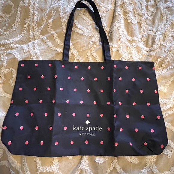 Large Kate Spade tote - Picture 1 of 2